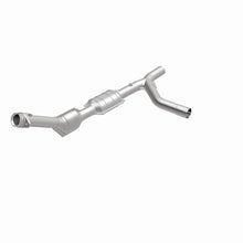 Load image into Gallery viewer, MagnaFlow Conv DF 00-04 Ford E150 4.6L Passenger Side
