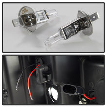 Load image into Gallery viewer, Spyder Chevy Silverado 1500 07-13 Version 3 Projector Headlights - Smoke PRO-YD-CS07V3-LBDRL-SM
