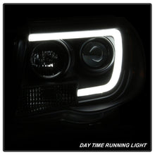 Load image into Gallery viewer, Spyder Toyota Tacoma 05-11 Projector Headlights - Light Bar DRL - Black PRO-YD-TT05V2-LB-BK
