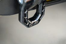 Load image into Gallery viewer, DV8 Offroad Elite Series D-Ring Shackles - Pair (Black)
