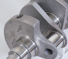 Load image into Gallery viewer, Eagle Chrysler RB 4340 Crank 4.25 Stroke 2.2 Rod Pin 8 Bolt Flange
