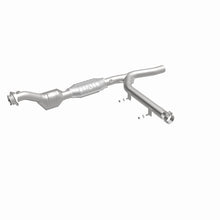 Load image into Gallery viewer, MagnaFlow Conv DF 97-98 Ford Trucks 4.6L
