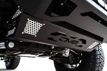 Load image into Gallery viewer, DV8 Offroad 21-22 Ford Bronco Front Skid Plate
