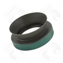 Load image into Gallery viewer, Yukon Replacement Right Hand Front Inner Axle Seal for Dana 60 2001 Dodge 3/4 &amp; 1-Ton
