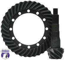 Load image into Gallery viewer, Yukon Gear High Performance Gear Set For Toyota Land Cruiser in a 5.29 Ratio
