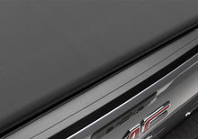 Load image into Gallery viewer, Extang 15-19 Chevy/GMC Canyon/Colorado (5ft bed) Trifecta Signature 2.0
