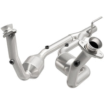 Load image into Gallery viewer, MagnaFlow Conv DF 04 Jeep Grand Cherokee 4.7L
