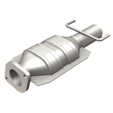 Load image into Gallery viewer, MagnaFlow Conv DF 95-02 Lincoln Continental
