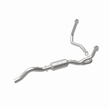 Load image into Gallery viewer, MagnaFlow Converter Direct Fit California Grade 00-01 Dodge Durango 5.9L

