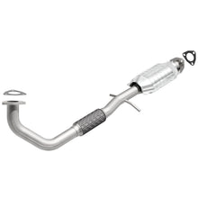 Load image into Gallery viewer, MagnaFlow Conv DF 2001 Saturn S Series 1.9L
