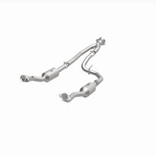 Load image into Gallery viewer, MagnaFlow 20-21 Ford Transit-150 Single Underbody V6 3.5L RWD Direct-Fit Catalytic Converter

