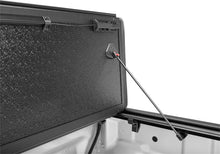 Load image into Gallery viewer, Undercover 22 Nissan Frontier 6ft. Flex Tonneau Cover

