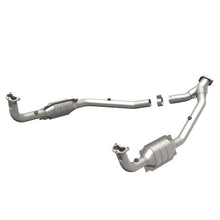 Load image into Gallery viewer, MagnaFlow Conv DF 97 Land Rover Defender 90 4.0L Y-Pipe Assy / 96-99 Discovery 4.0L Y-Pipe Assy
