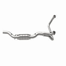 Load image into Gallery viewer, MagnaFlow Conv DF 00-01 Dodge Ram 3500 Van
