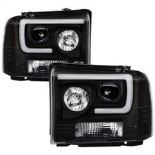 Load image into Gallery viewer, Spyder Ford F250/350/450 05-07 Projector Headlights - Light Bar DRL LED - Black PRO-YD-FS05V2-LB-BK
