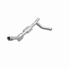 Load image into Gallery viewer, MagnaFlow Conv DF 00-04 Ford E150 4.6L Passenger Side
