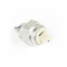 Load image into Gallery viewer, Omix Transfer Case Switch 5 Position- 07-18 Wrangler
