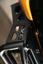 Load image into Gallery viewer, DV8 21+ Ford Bronco Curved Light Bracket for 12 3in. Pod Lights
