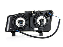 Load image into Gallery viewer, ANZO 2003-2006 Chevrolet Silverado 1500 Crystal Headlights w/ Halo Black
