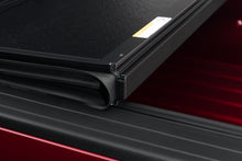 Load image into Gallery viewer, UnderCover 99-11 Dodge Dakota 5.5ft Flex Bed Cover
