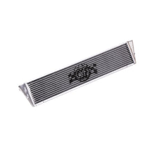 Load image into Gallery viewer, CSF 05-11 Porsche Boxster (987) / 05-11 Porsche 911 Carrera (997) Center Radiator
