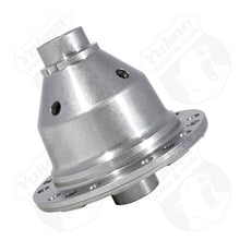 Load image into Gallery viewer, Yukon Gear Grizzly Locker For Nissan Titan Rear w/ 32 Splines
