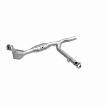 Load image into Gallery viewer, MagnaFlow Conv DF 99-00 Ford F-150 4.6L
