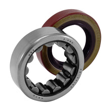 Load image into Gallery viewer, Yukon Gear Axle Bearing &amp; Seal Kit For GM 9.5in
