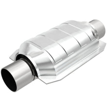 Load image into Gallery viewer, MagnaFlow Conv Univ 2.50inch 1-O2 Rear 50 State
