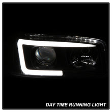 Load image into Gallery viewer, Spyder GMC Sierra 1500/2500/3500 99-06 V2 Projector Headlights - DRL - Black PRO-YD-CDE00V2-LB-BK
