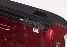 Load image into Gallery viewer, Truxedo 2020 Jeep Gladiator 5ft Pro X15 Bed Cover
