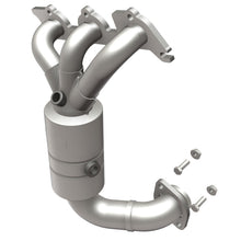 Load image into Gallery viewer, Magnaflow Conv DF 07-11 Chrysler Sebring 2.7L Fr Manifold / 08-10 Dodge Avenger 2.7L Fr Manifold
