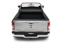 Load image into Gallery viewer, Truxedo 19-21 RAM 1500 (New Body) w/Multifunction Tailgate 5ft 7in Sentry Bed Cover
