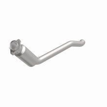 Load image into Gallery viewer, MagnaFlow DF Conv 2010-2013 Landrover  LR4 V8 5 OEM Underbody
