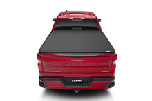 Load image into Gallery viewer, Lund 04-12 Chevy Colorado (6ft. Bed) Genesis Elite Tri-Fold Tonneau Cover - Black
