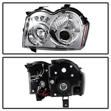 Load image into Gallery viewer, Spyder Jeep Grand Cherokee 05-07 Projector Headlights LED Halo LED Chrm Low 9006 PRO-YD-JGC05-HL-C
