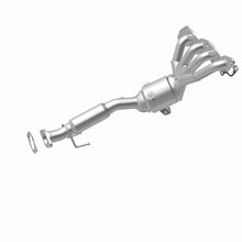 Load image into Gallery viewer, MagnaFlow 14-15 Ford Transit Connect OEM Grade Federal/EPA Compliant Manifold Catalytic Converter

