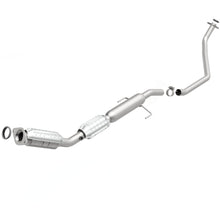 Load image into Gallery viewer, MagnaFlow Converter Direct Fit California 09-11 Toyota Corolla / Matrix L4-1.8LGAS

