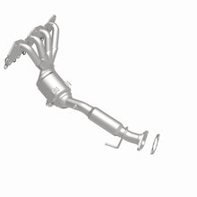 Load image into Gallery viewer, MagnaFlow 14-15 Ford Transit Connect OEM Grade Federal/EPA Compliant Manifold Catalytic Converter

