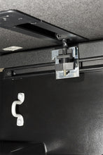 Load image into Gallery viewer, Extang 14-16 Toyota Tundra (6.5ft) (Works w/o Rail System) Solid Fold 2.0
