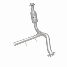 Load image into Gallery viewer, Magnaflow Conv DF 2009 f-150 V8 5.4 OEM Underbody
