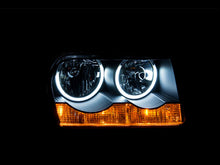 Load image into Gallery viewer, ANZO 2005-2010 Chrysler 300 Crystal Headlights w/ Halo Black (CCFL)
