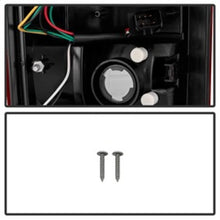 Load image into Gallery viewer, Spyder Dodge Ram 02-06 1500 Version 2 LED Tail Light - Red Clear ALT-YD-DRAM02V2-LED-RC
