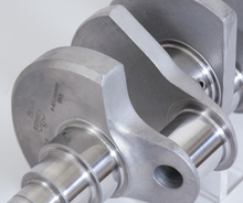 Load image into Gallery viewer, Eagle Chrysler RB 4340 Crank 4.5in Stroke 2.2in Rod Pin 8 Bolt Flange
