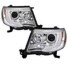 Load image into Gallery viewer, Spyder Toyota Tacoma 05-11 Projector Headlights - Light Bar DRL - Chrome PRO-YD-TT05V2-LB-C
