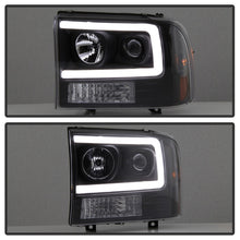 Load image into Gallery viewer, Spyder 99-04 Ford F250 Super Duty Projector Headlights - Light Bar - Black PRO-YD-FF25099V2-LB-BK
