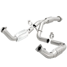 Load image into Gallery viewer, Magnaflow Conv DF 11-13 Chev Silverado 2500 HD/3500 HD 6.0L

