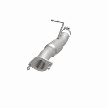Load image into Gallery viewer, Magnaflow Conv DF 2001-2006 Chevrolet Silverado 3500

