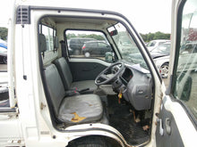 Load image into Gallery viewer, SUBARU SAMBAR TRUCK 4WD HIRA-BODY
