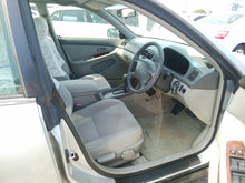 Load image into Gallery viewer, TOYOTA WINDOM 2.5X
